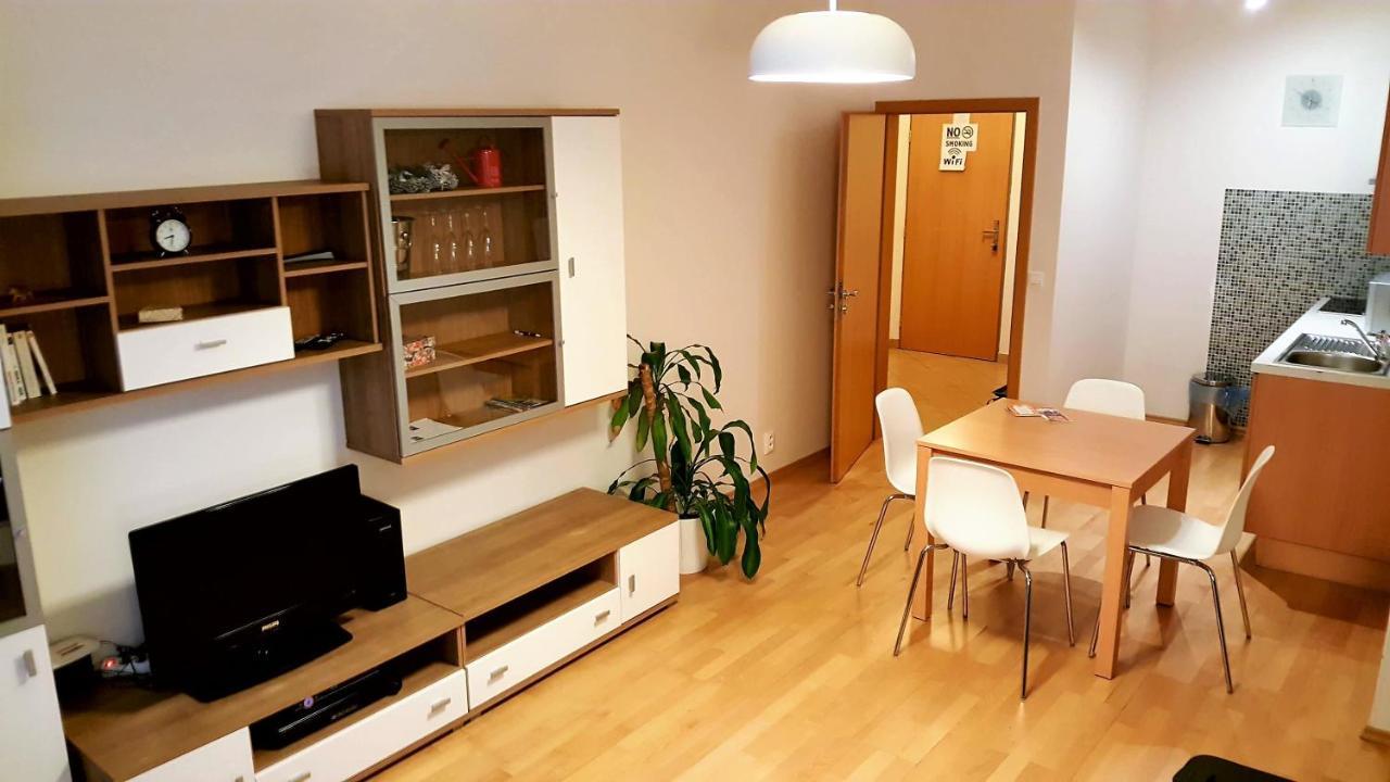 Apartment Smichov Praga Exterior foto